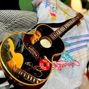 Elvis Singing Ornament Hanging Guitar